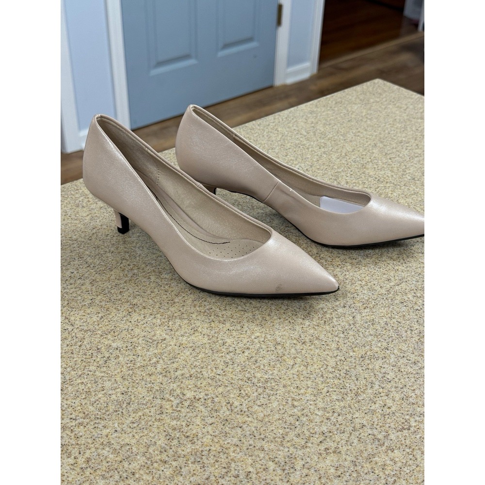 Life Stride Soft System Pointed Toe Slip On Kitten Heel Pumps Beige 6M
